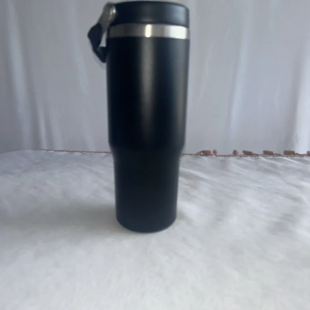 Elijah Craig -‎ Black Stainless Steel Tumbler with Flip Straw and Handle 32 oz